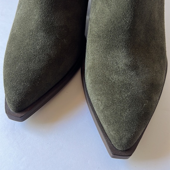 Vince Camito VC- Gigietta Ankle Boots Olive Booties New 6 M - Picture 12 of 13